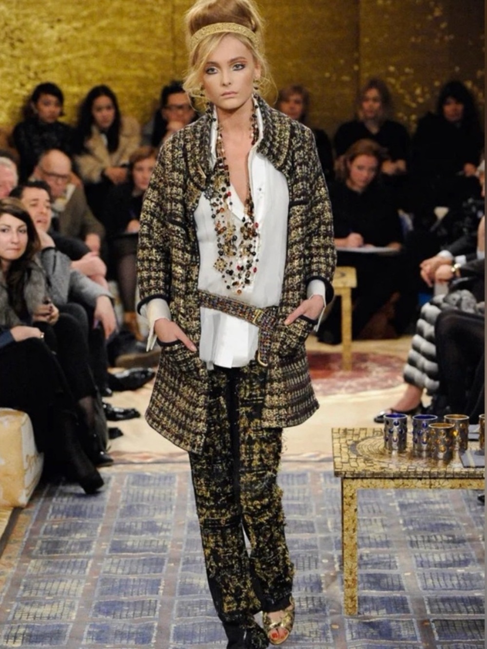 Chanel 2011 Metier D' Arts Paris Byzance Cardigan Coat